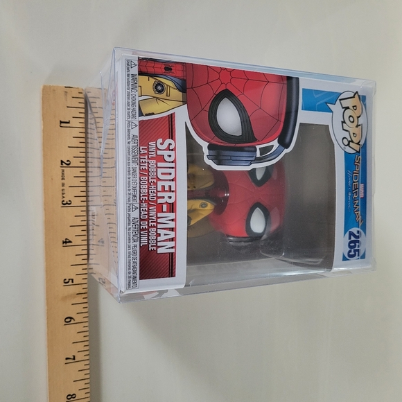 FUNKO POP X MARVEL Spider-Man Homecoming  Yellow Blazer Vinyl Figure #265 - Picture 10 of 13